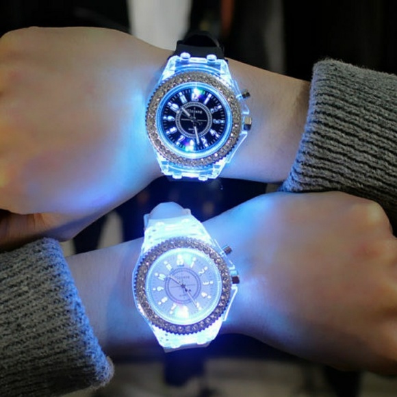 Led Watch with 2 yr warranty - Picture 3 of 5
